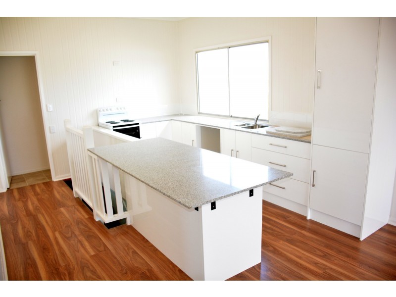 110 Matthew Flinders Drive, Cooee Bay QLD 4703