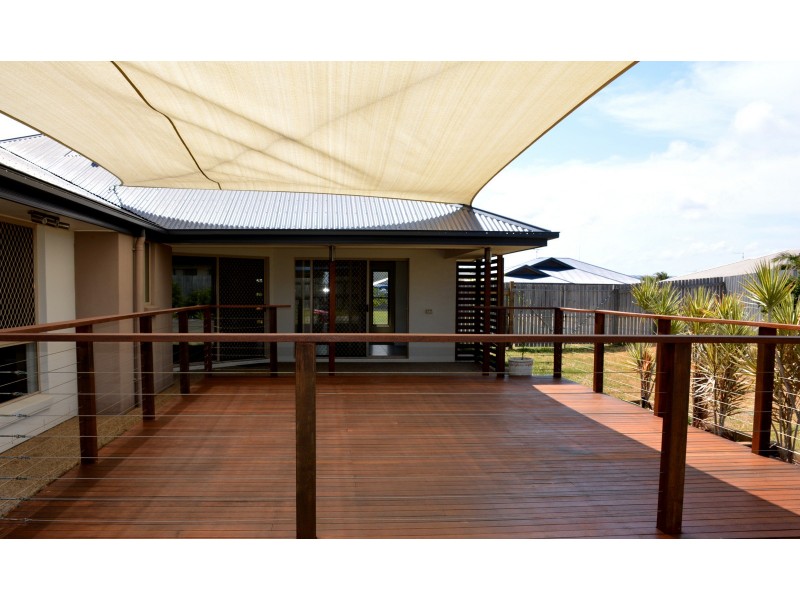 17 Spinnaker Drive, Mulambin QLD 4703