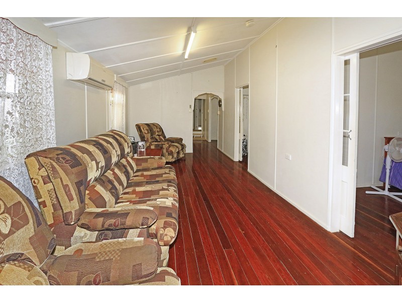 27 Matthew Flinders Drive, Cooee Bay QLD 4703