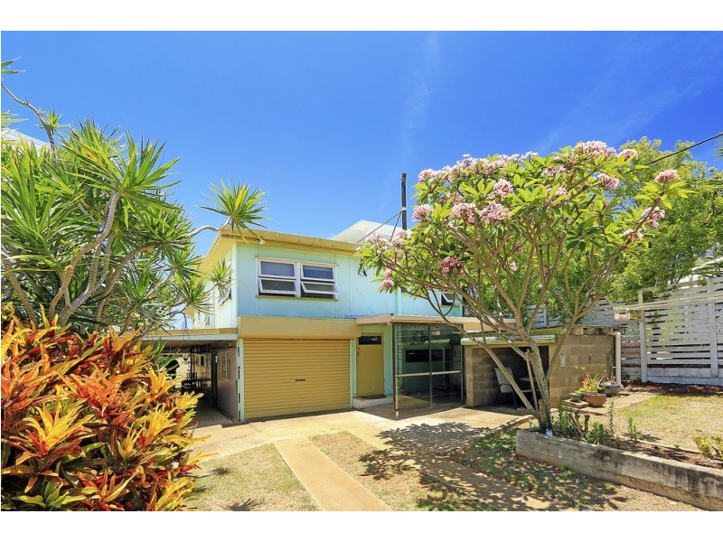 27 Matthew Flinders Drive, Cooee Bay QLD 4703