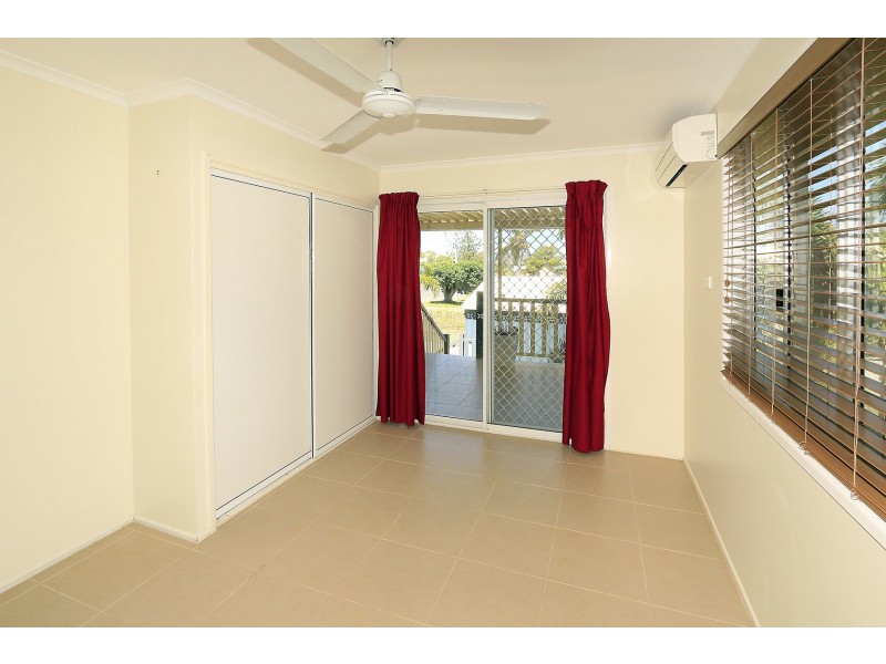 6 Schofield Parade, Keppel Sands QLD 4702