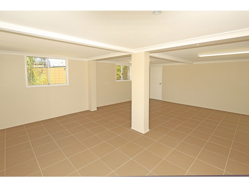 6 Schofield Parade, Keppel Sands QLD 4702