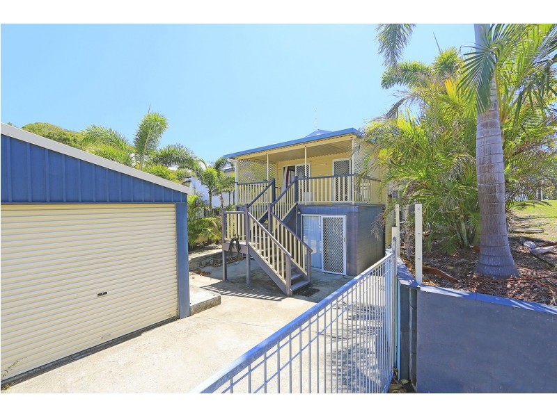 6 Schofield Parade, Keppel Sands QLD 4702