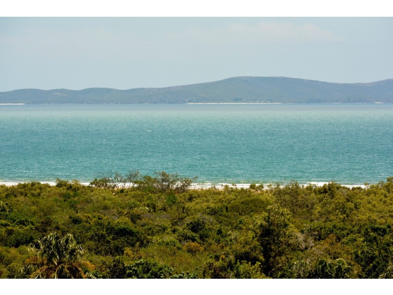 4 Macaulay Way, Pacific Heights QLD 4703