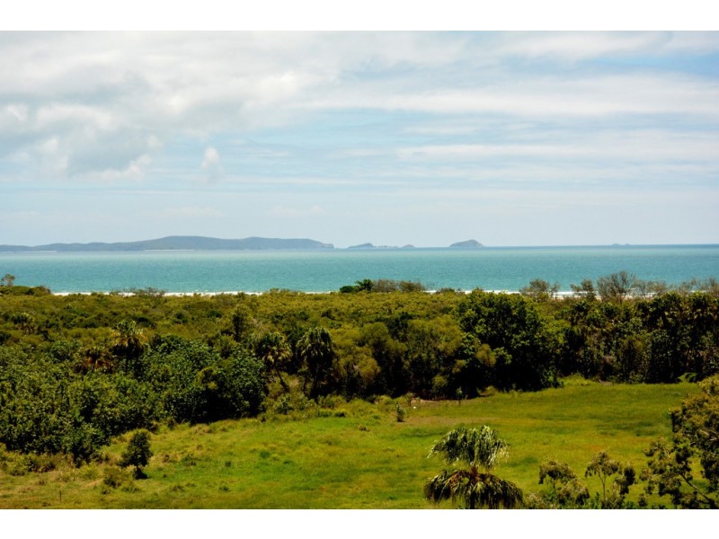 4 Macaulay Way, Pacific Heights QLD 4703