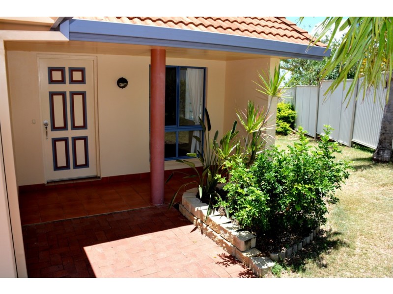 4 Macaulay Way, Pacific Heights QLD 4703