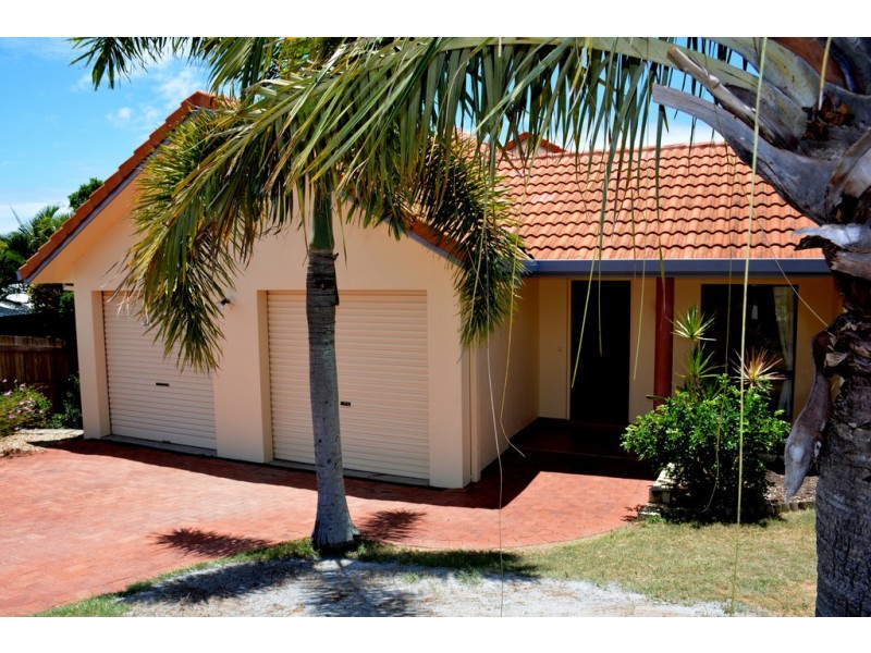 4 Macaulay Way, Pacific Heights QLD 4703