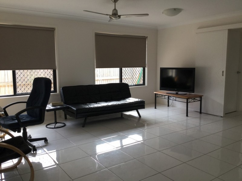 26 Riviera Way, Mulambin QLD 4703