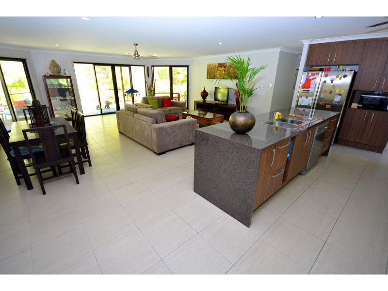 26 Coast Court, Mulambin QLD 4703