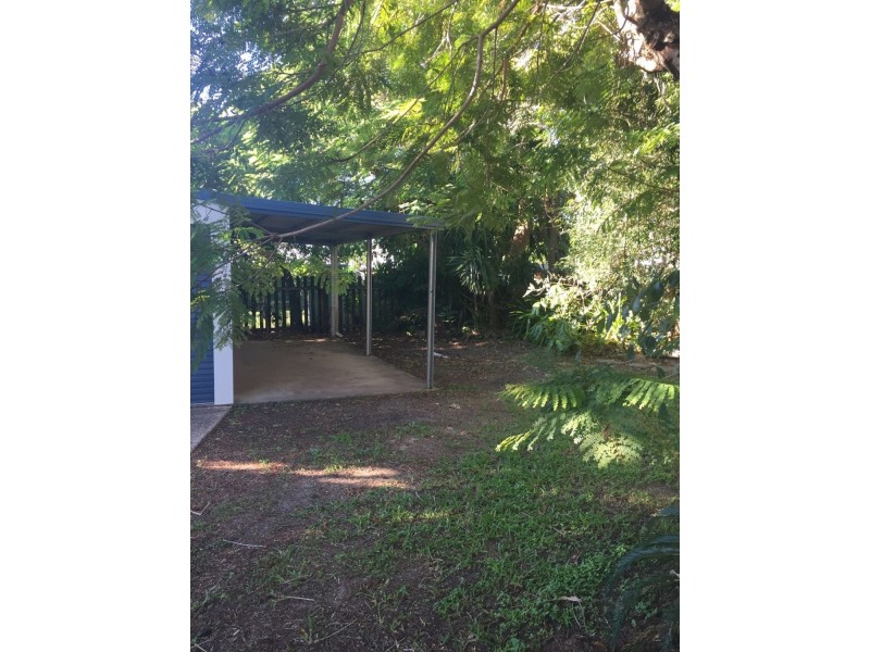 17 Elma Street, Cooee Bay QLD 4703