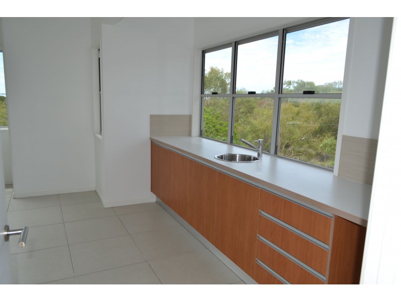 33 Cocoanut Point Drive, Zilzie QLD 4710