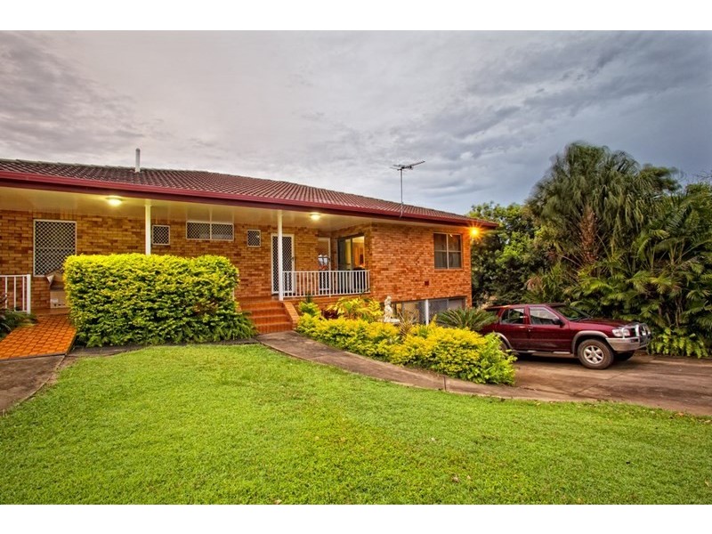 9 Prospect Street, Rosslyn QLD 4703