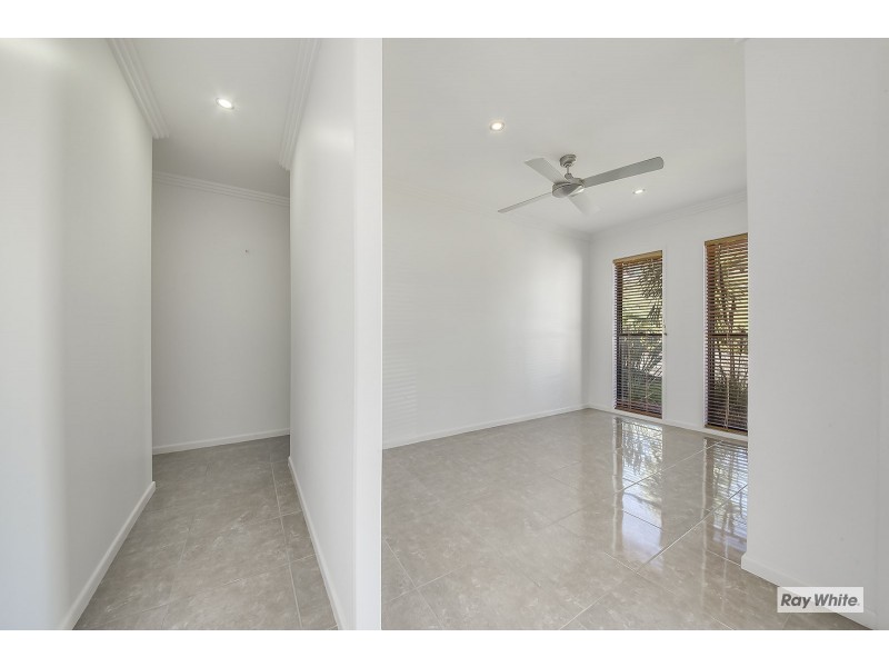 1 Solomon Court, Pacific Heights QLD 4703