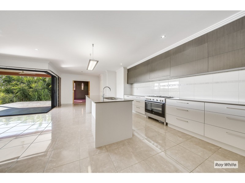 1 Solomon Court, Pacific Heights QLD 4703