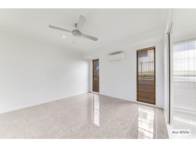 1 Solomon Court, Pacific Heights QLD 4703