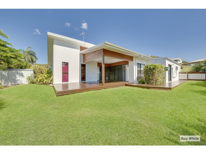 1 Solomon Court, Pacific Heights QLD 4703