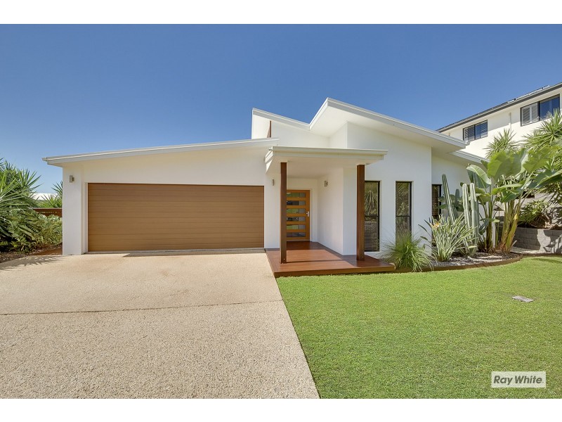 1 Solomon Court, Pacific Heights QLD 4703