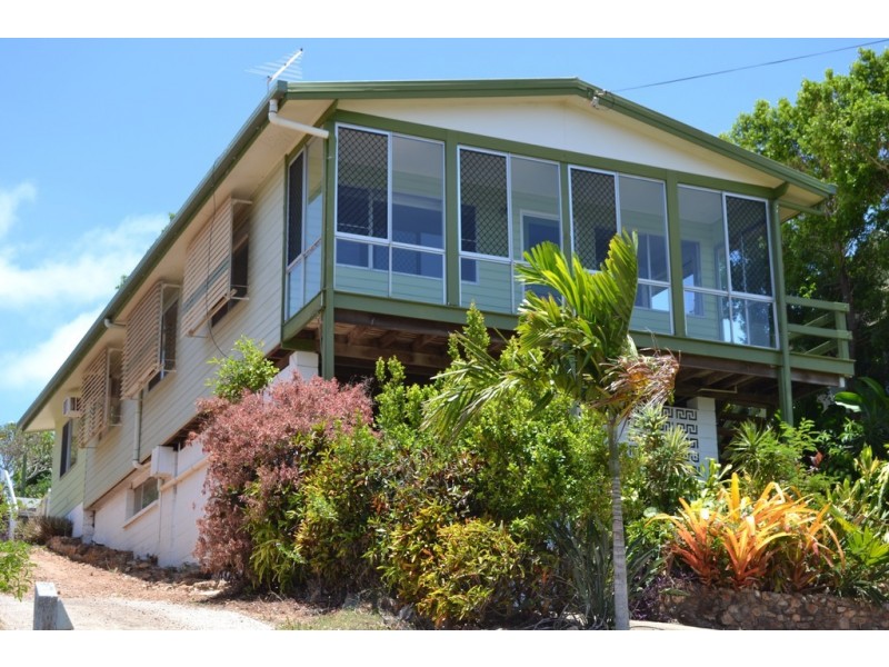 27 Selvey Street, Yeppoon QLD 4703