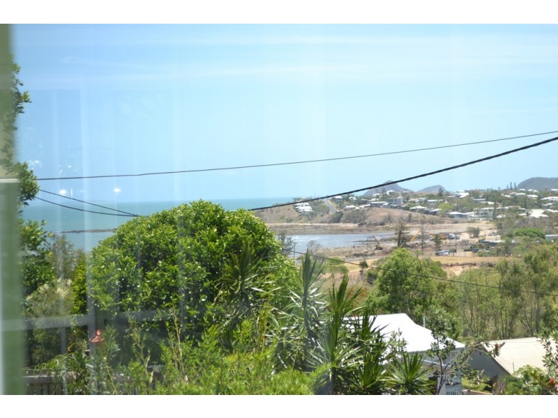 27 Selvey Street, Yeppoon QLD 4703