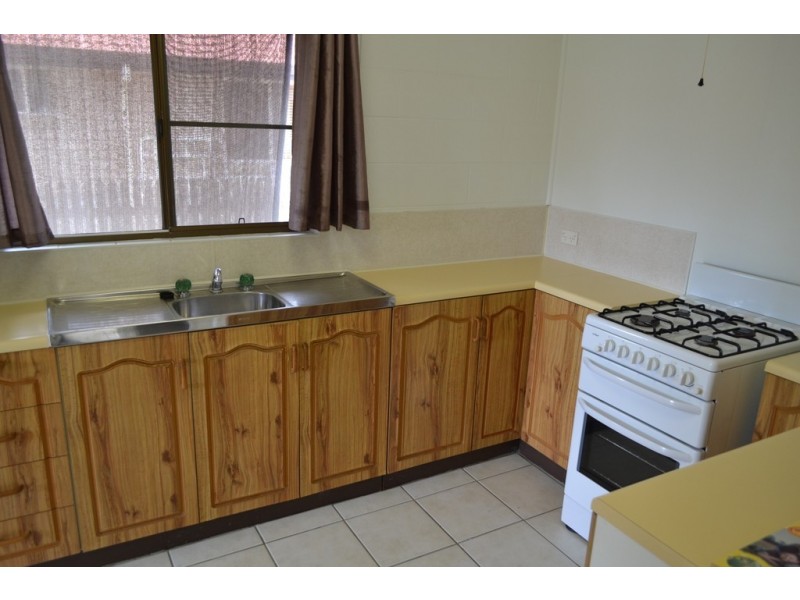 22 Limpus Avenue, Keppel Sands QLD 4702