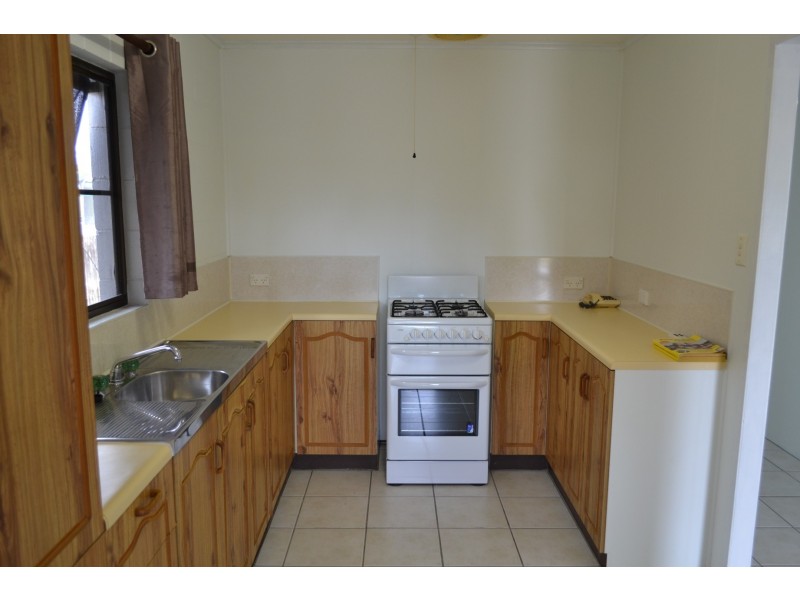 22 Limpus Avenue, Keppel Sands QLD 4702