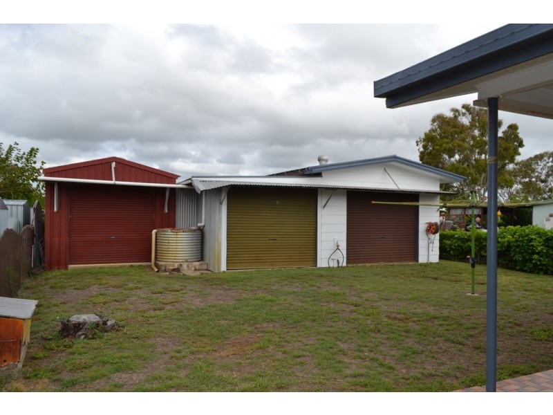 22 Limpus Avenue, Keppel Sands QLD 4702