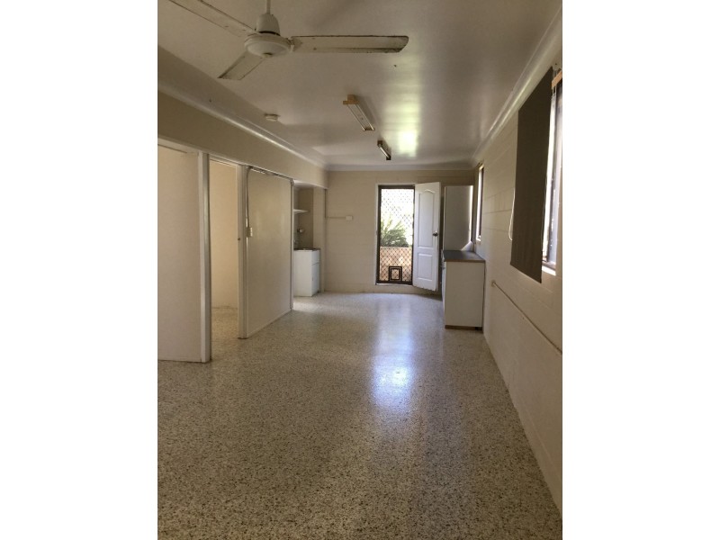 35 Poplar Street, Cooee Bay QLD 4703