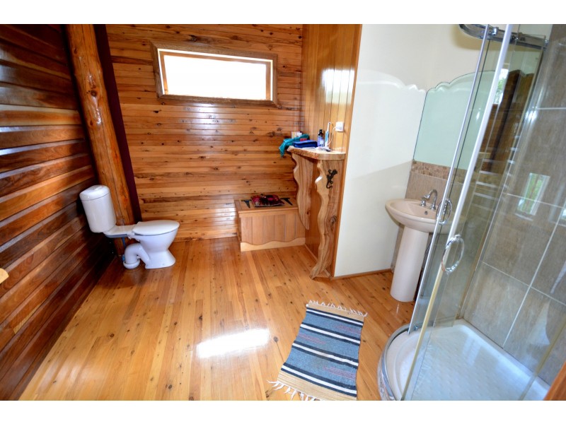 328 Sleipner Road, Mount Chalmers QLD 4702