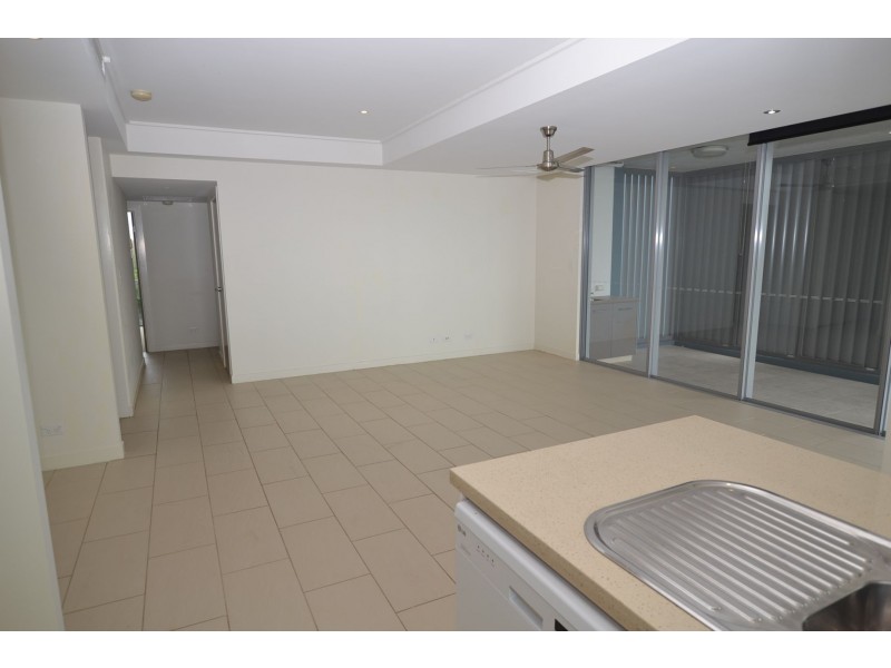 14/12-14 Breakwater Drive, Rosslyn QLD 4703