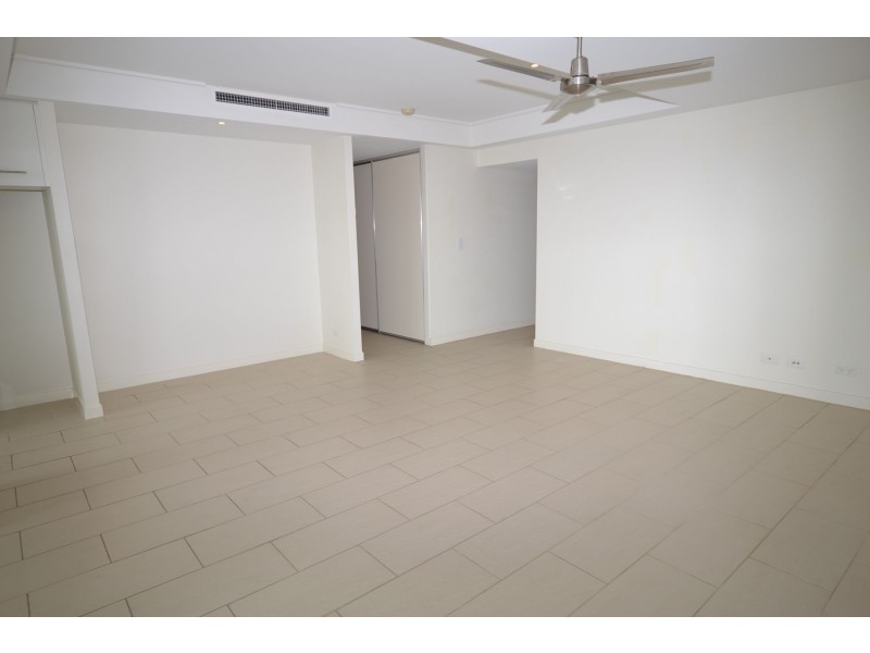14/12-14 Breakwater Drive, Rosslyn QLD 4703