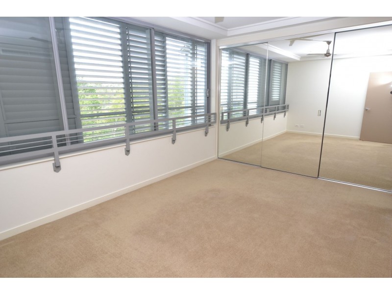 14/12-14 Breakwater Drive, Rosslyn QLD 4703