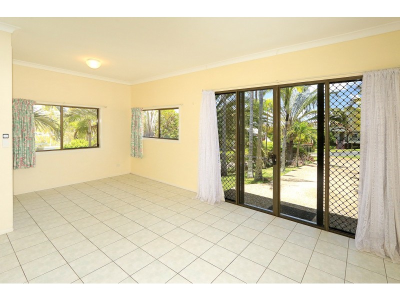 33 Shaw Avenue, Yeppoon QLD 4703