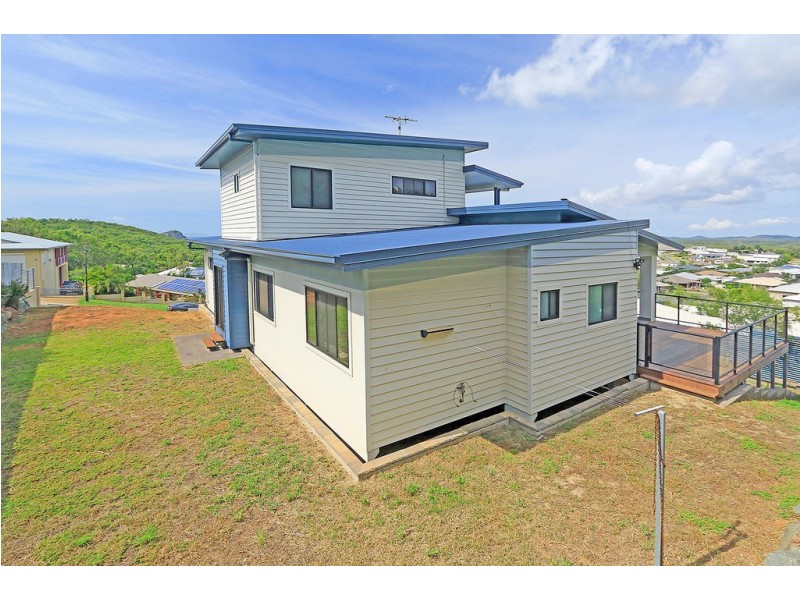 15 Discovery Crescent, Rosslyn QLD 4703