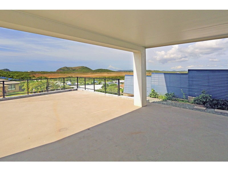 15 Discovery Crescent, Rosslyn QLD 4703