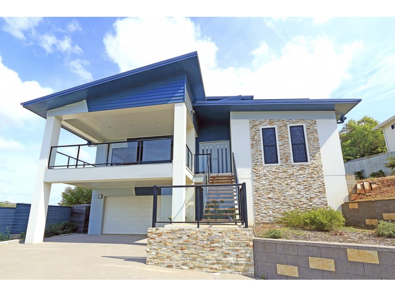 15 Discovery Crescent, Rosslyn QLD 4703