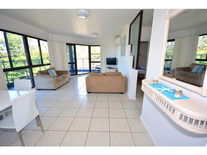304/34-48 Vin E Jones Memorial Dve, Rosslyn QLD 4703