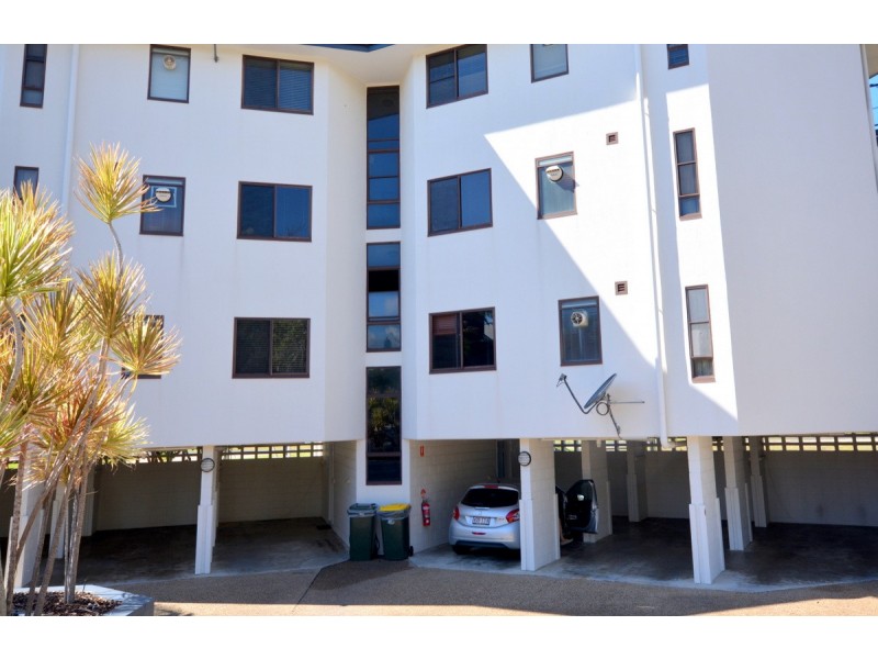 304/34-48 Vin E Jones Memorial Dve, Rosslyn QLD 4703