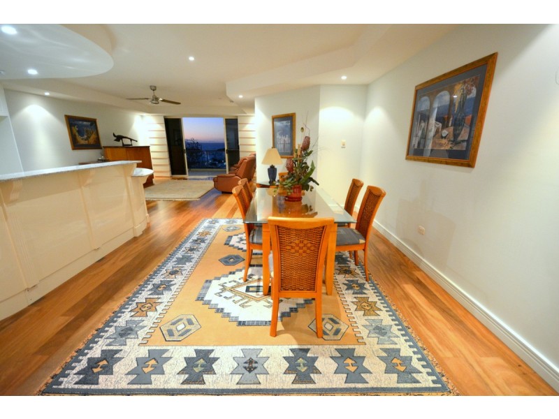 2/12-14 Breakwater Drive, Rosslyn QLD 4703