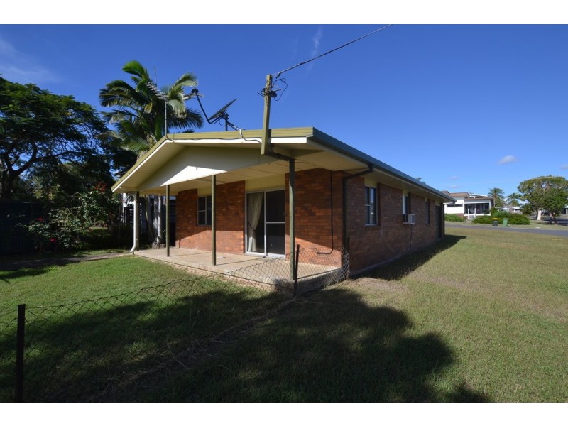 15 Davidson Street, Cooee Bay QLD 4703
