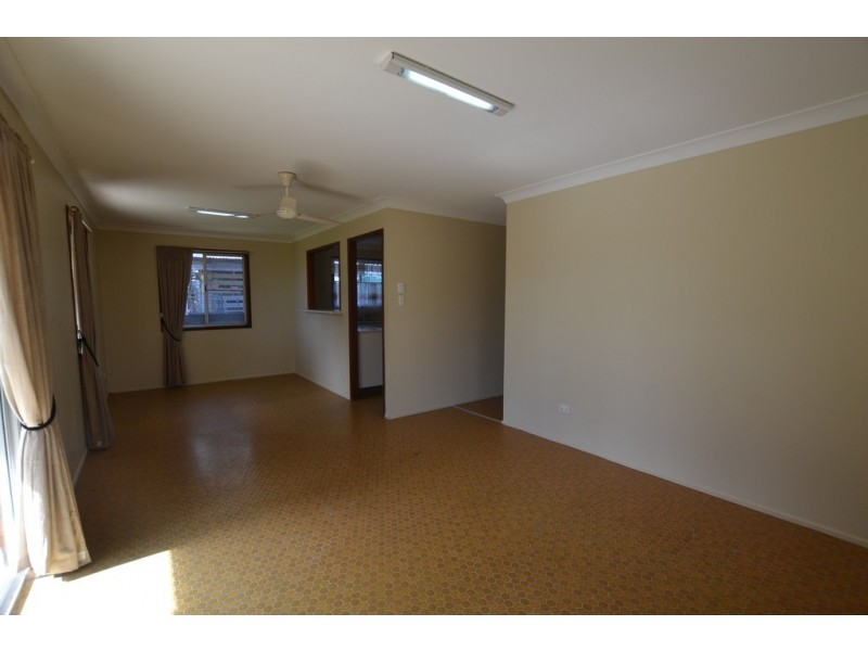 15 Davidson Street, Cooee Bay QLD 4703