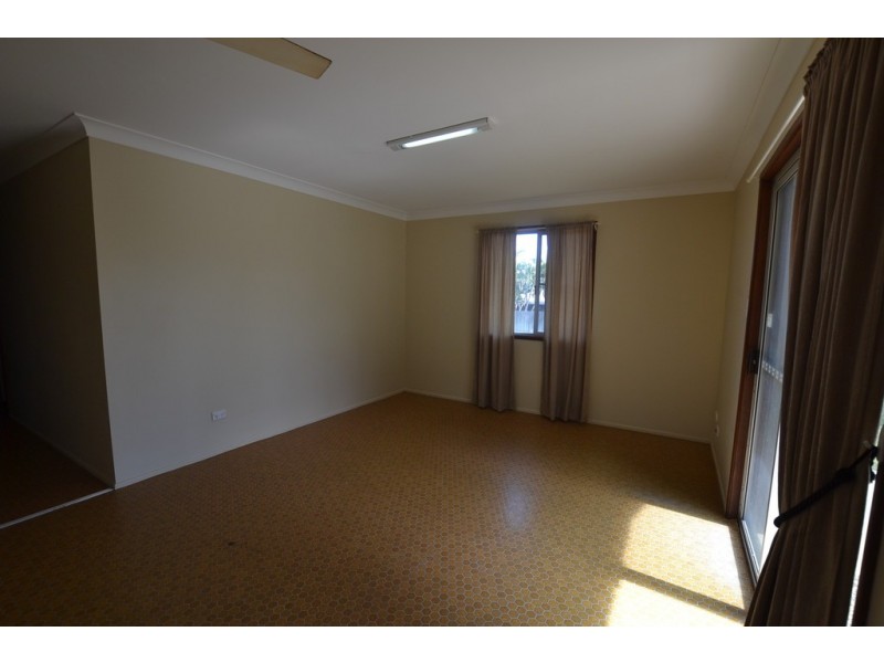 15 Davidson Street, Cooee Bay QLD 4703