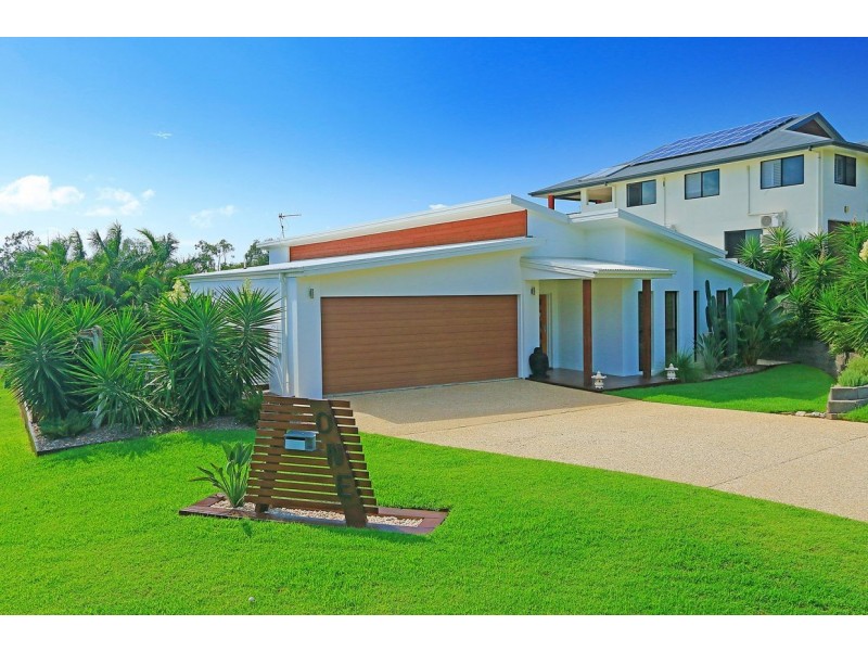 1 Solomon Crescent, Pacific Heights QLD 4703