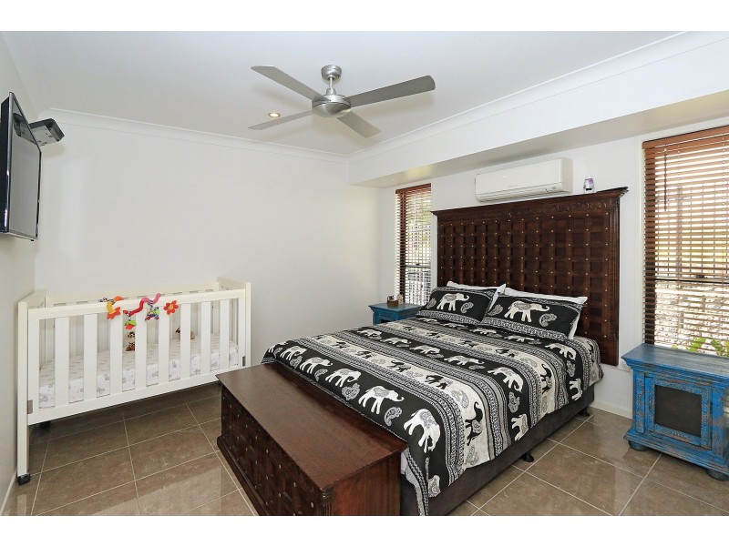 1 Solomon Crescent, Pacific Heights QLD 4703