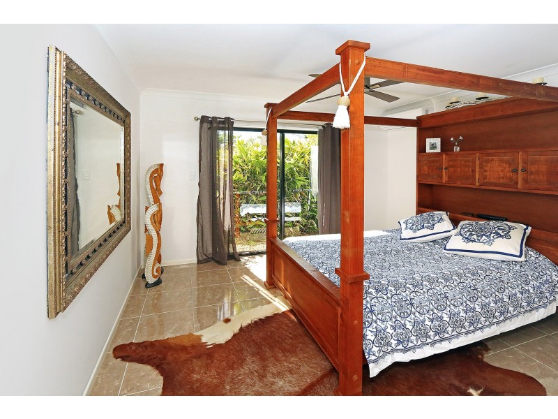 1 Solomon Crescent, Pacific Heights QLD 4703