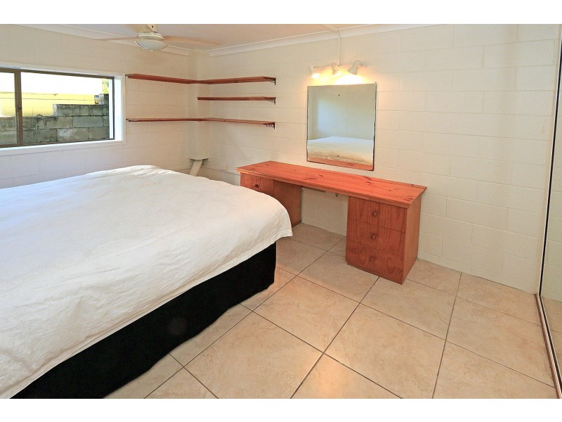 20 Ocean Parade, Cooee Bay QLD 4703