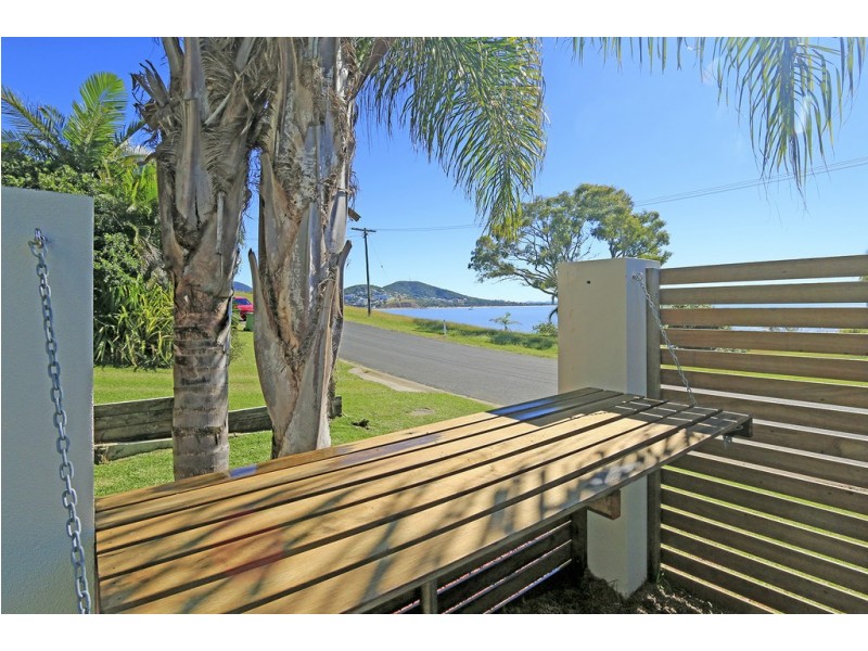 20 Ocean Parade, Cooee Bay QLD 4703