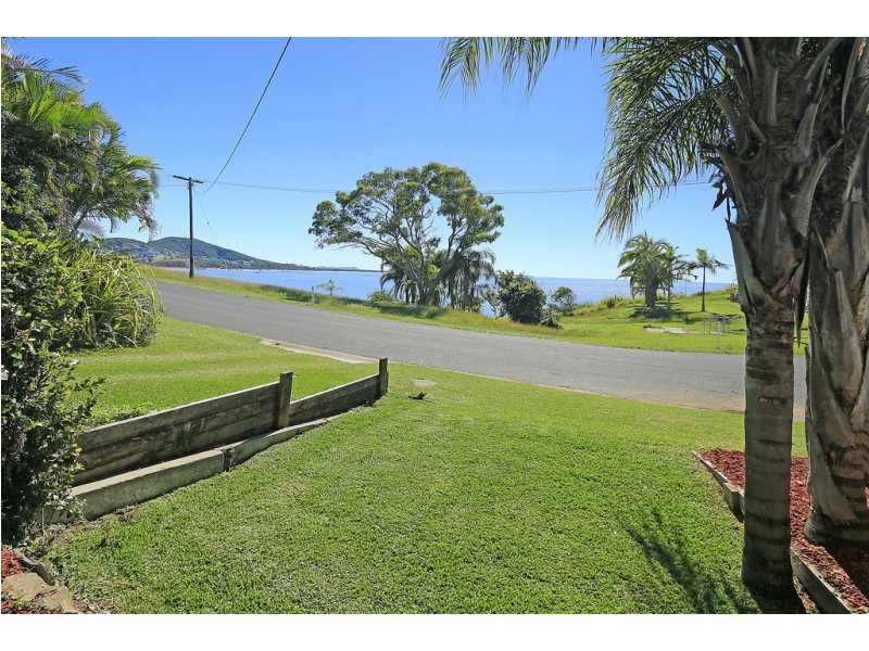 20 Ocean Parade, Cooee Bay QLD 4703