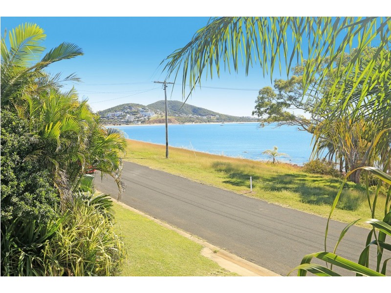20 Ocean Parade, Cooee Bay QLD 4703