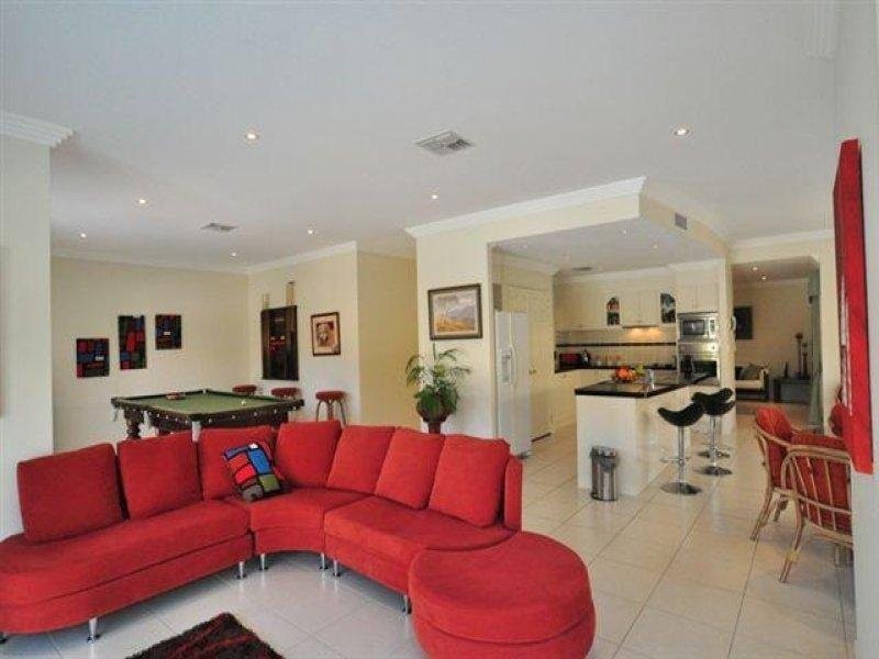 2571 Cressbrook Drive, Hope Island QLD 4212