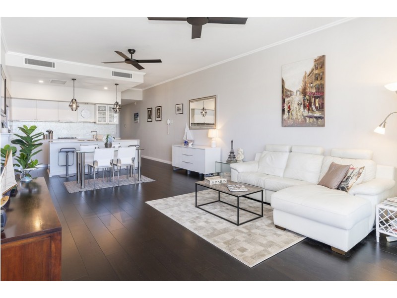 1751 Rialto Quays Drive, Stillwater Apartments, Hope Island QLD 4212